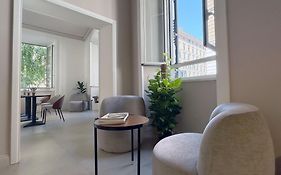 Astom Suites
